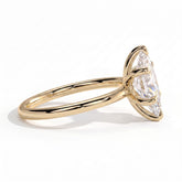 Marquise lab-grown diamond solitaire engagement ring in 18K (750) yellow gold, detail view 