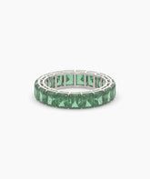 Amira emerald-cut green gemstone eternity ring in 585 white gold, front view 