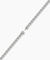 Aurelia Tennisarmband mit Labordiamanten im Smaragdschliff aus 585 Weißgold, ganze Länge, diagonal 