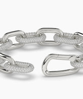 Hope Gliederarmband mit Pavé-Labordiamanten aus 585 Weißgold, Detailansicht mit geöffnetem Verschluss 