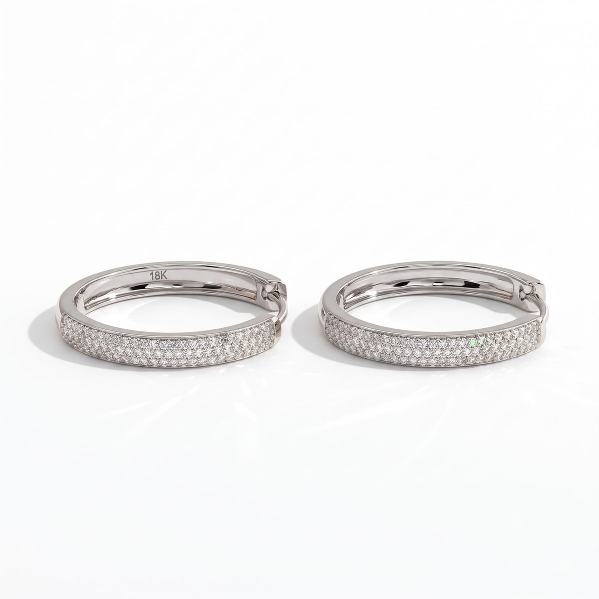 Mirella dreireihige Pavé-Diamant-Creolen │ Ø 17 mm