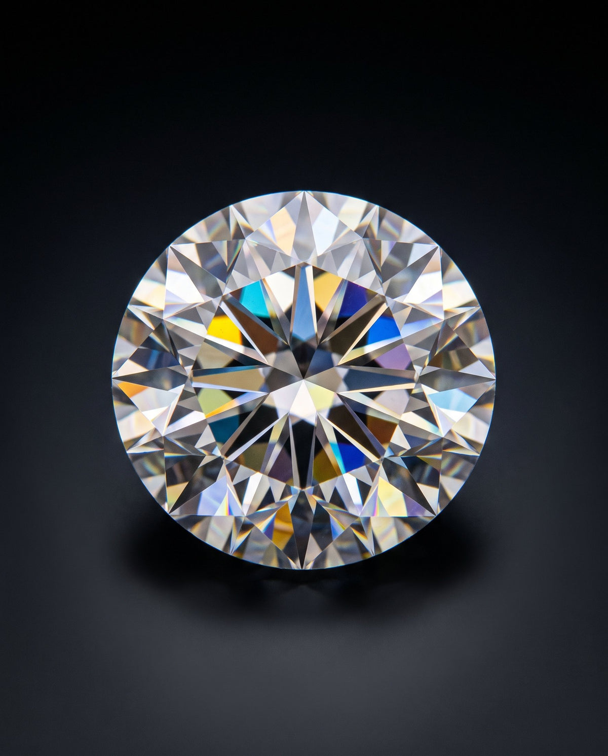 Excellent cut lab-grown diamond sparkle | BEUSÉA