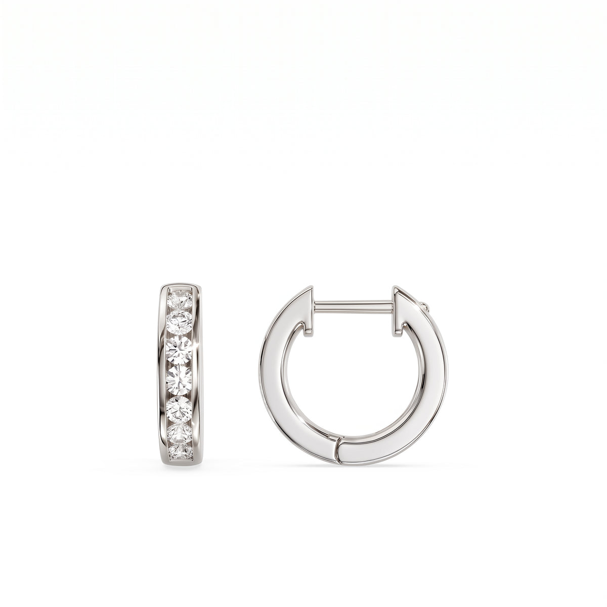 Paloma Huggie-Creolen rund mit Diamanten in Kanalfassung │ Ø 12 mm
