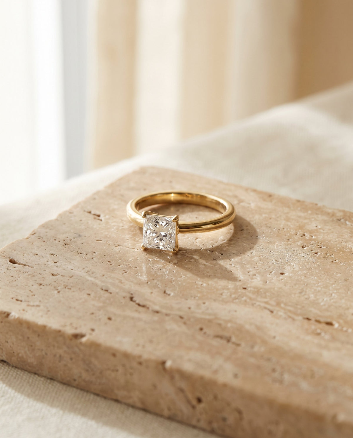 Princess cut diamond engagement ring | BEUSÉA