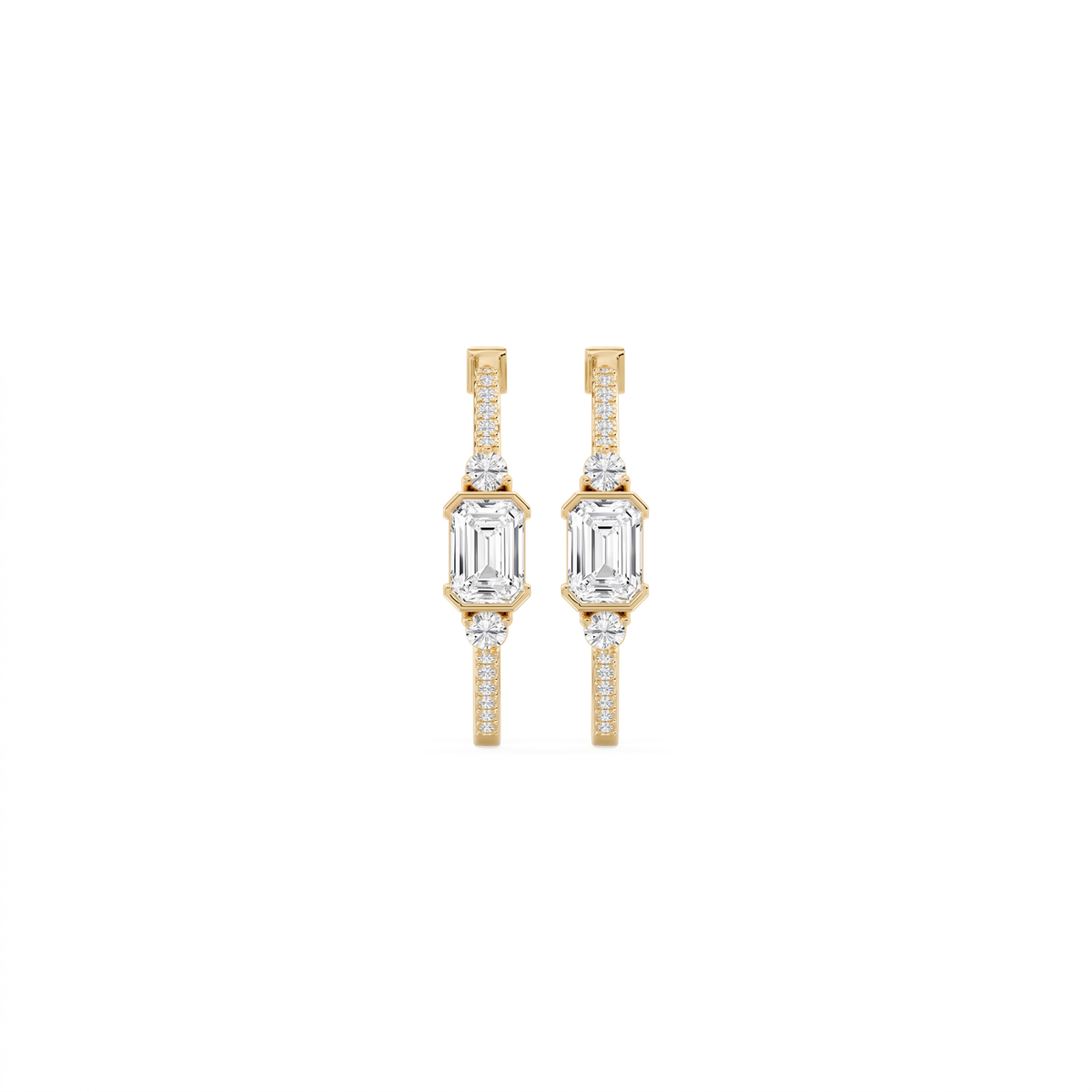 Marisol Pavé-Creolen mit Diamant im Smaragdschliff │ Ø 18mm