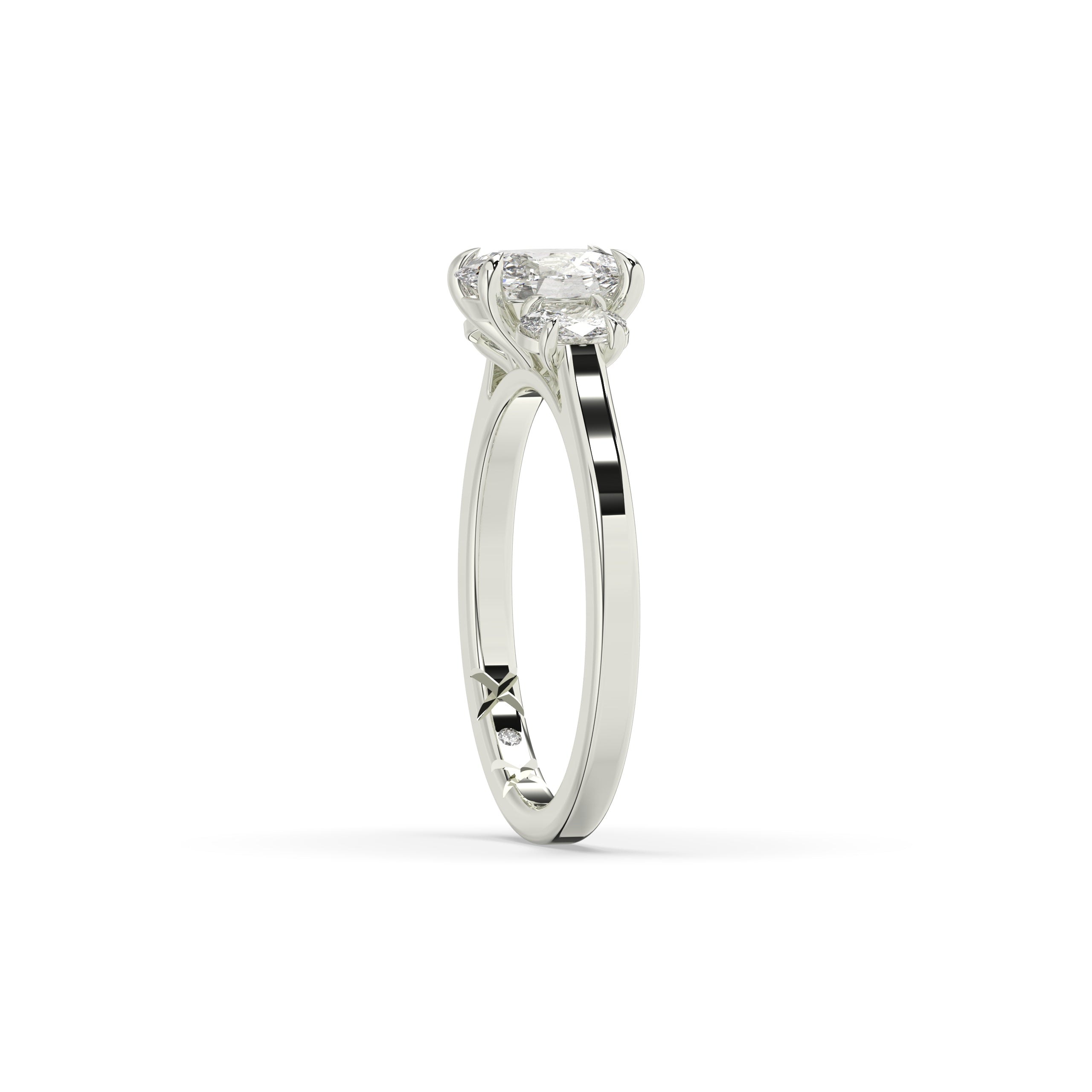 Nadja Ovaler Trio Ring