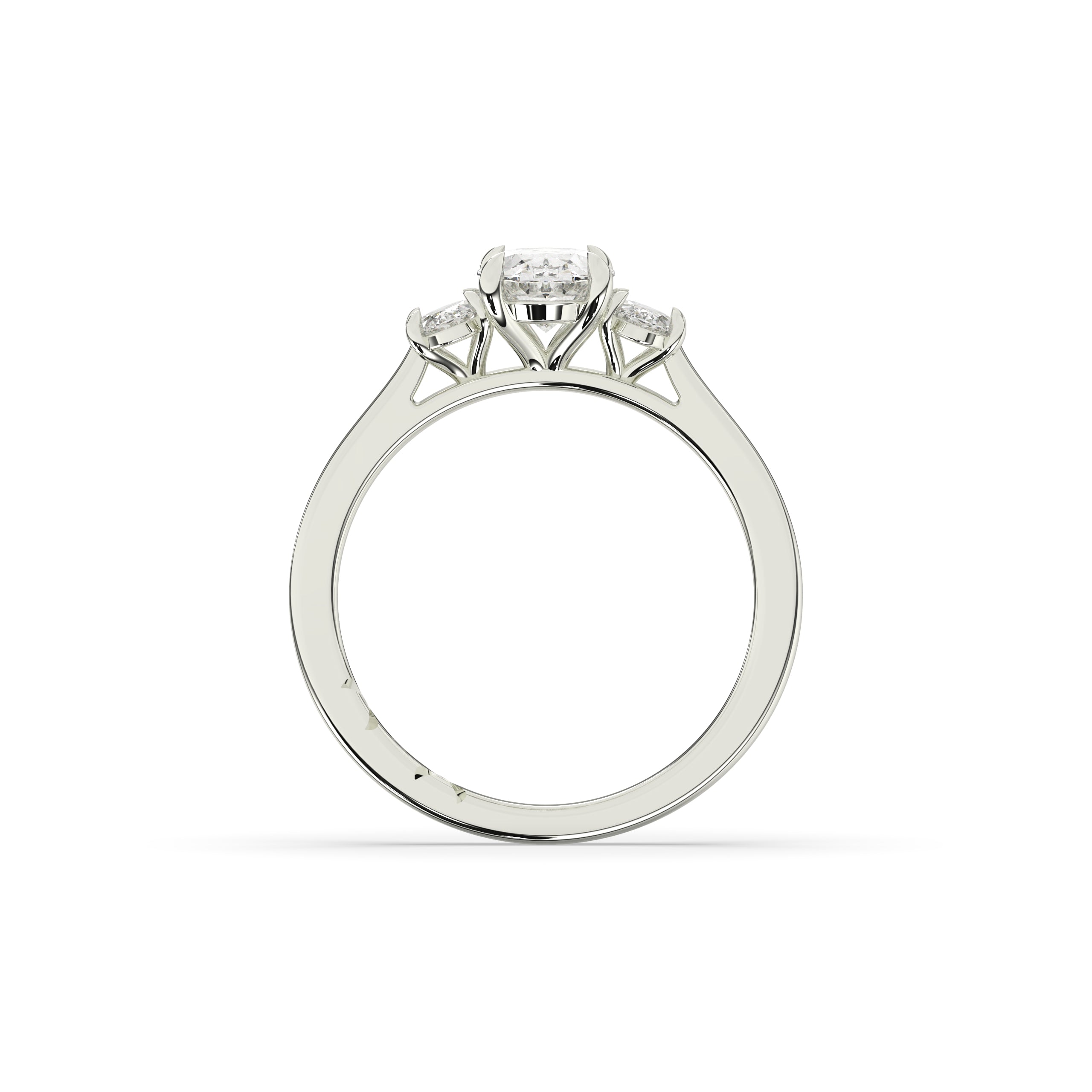 Nadja Ovaler Trio Ring
