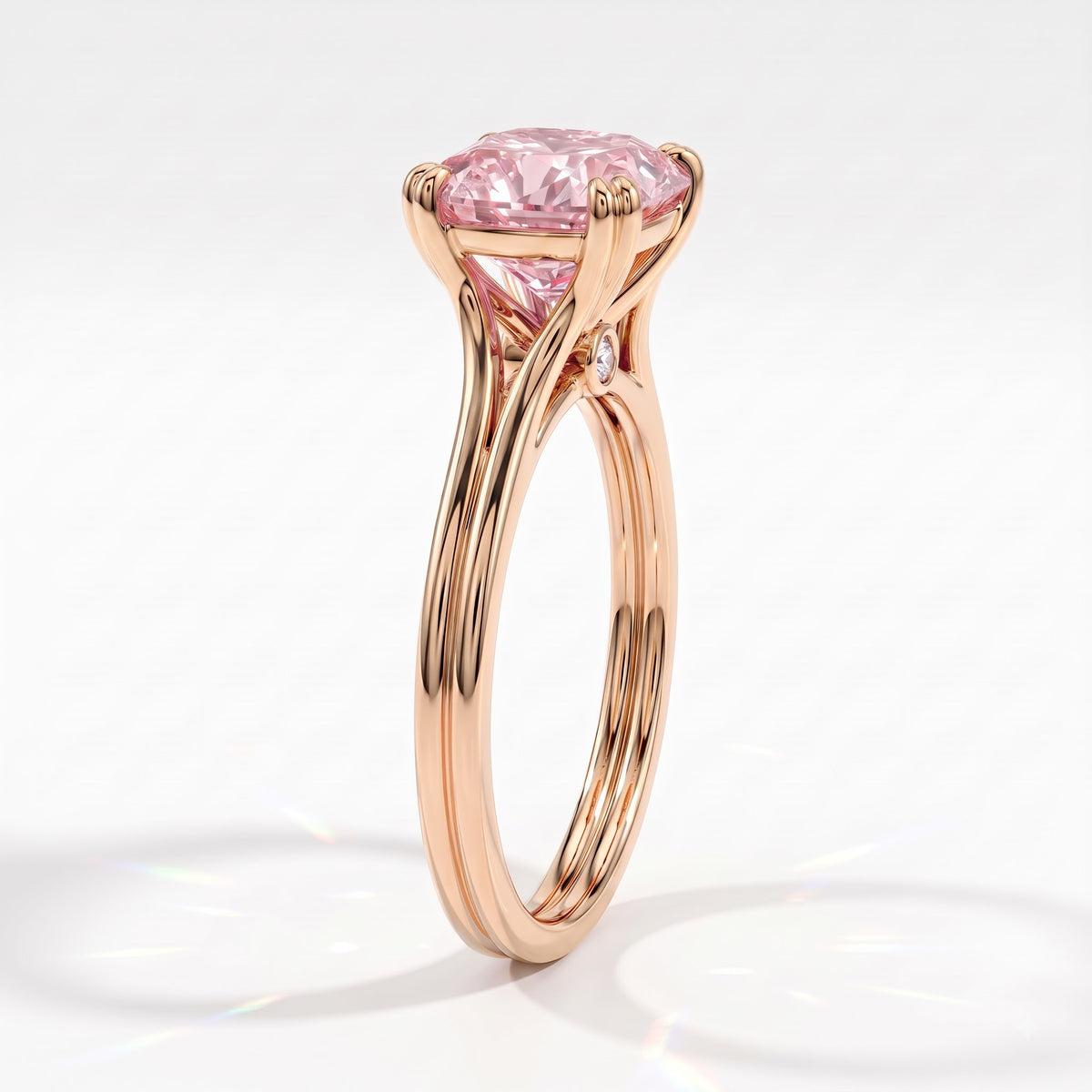 Fancy Vivid Pink cushion lab-grown diamond split shank ring in 14K (585) rose gold, side profile 