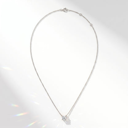 Elodie Round Pendant