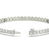 Alma Tennisarmband mit Labordiamanten im Brillantschliff aus 585 Weißgold, Verschluss geöffnet, Detailansicht 