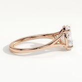 Oval lab-grown diamond solitaire engagement ring in 18K (750) rose gold, detail view 