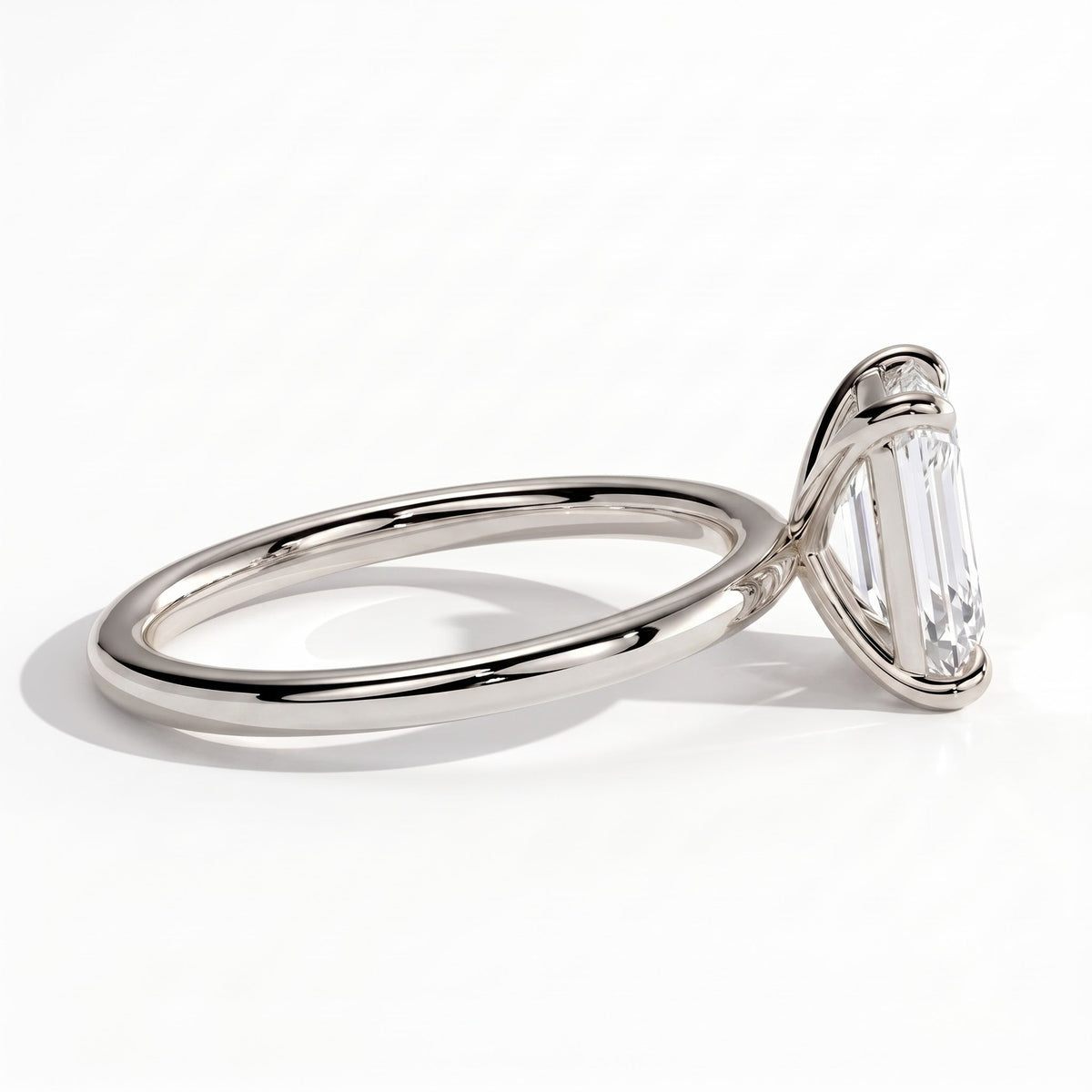 Emerald lab-grown diamond solitaire engagement ring in 950 platinum, detail view 