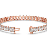 Fabienne Tennisarmband mit Labordiamanten im Ovalschliff aus 585 Roségold, Verschluss geöffnet, Detailansicht 