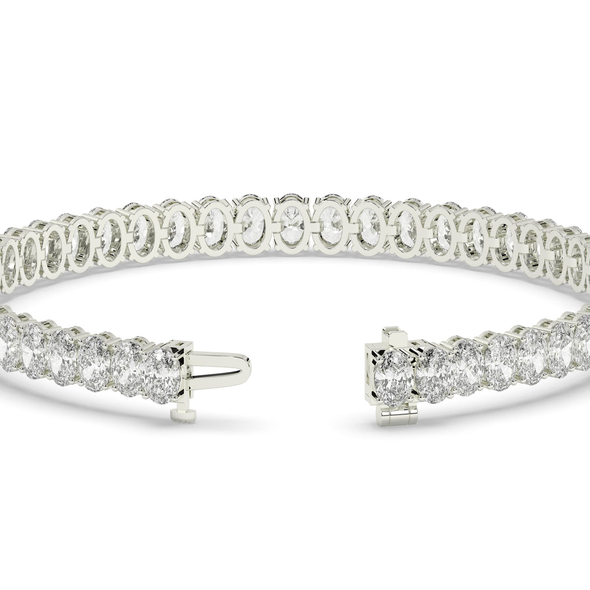 Fabienne Tennisarmband mit Labordiamanten im Ovalschliff aus 585 Weißgold, Verschluss geöffnet, Detailansicht 