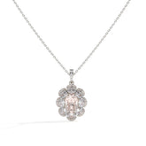 Florine Blüten-Halskette mit rosa ovalem Labordiamanten aus 585 Weißgold, Vorderansicht 