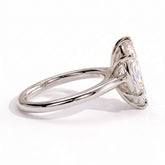 Marquise lab-grown diamond solitaire engagement ring in 14K (585) white gold, detail view 