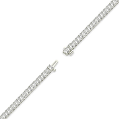Gwen Tennisarmband mit Labordiamanten im Smaragdschliff aus 585 Weißgold, volle Länge, Diagonalansicht 