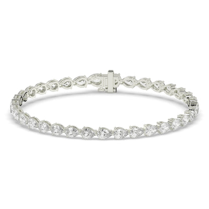 Hermine Tennisarmband mit Labordiamanten im Tropfenschliff aus 585 Weißgold, Vorderansicht 