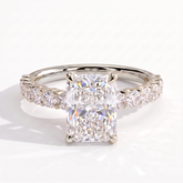 Frieda Radiant Solitaire Ring 750 White Gold front 