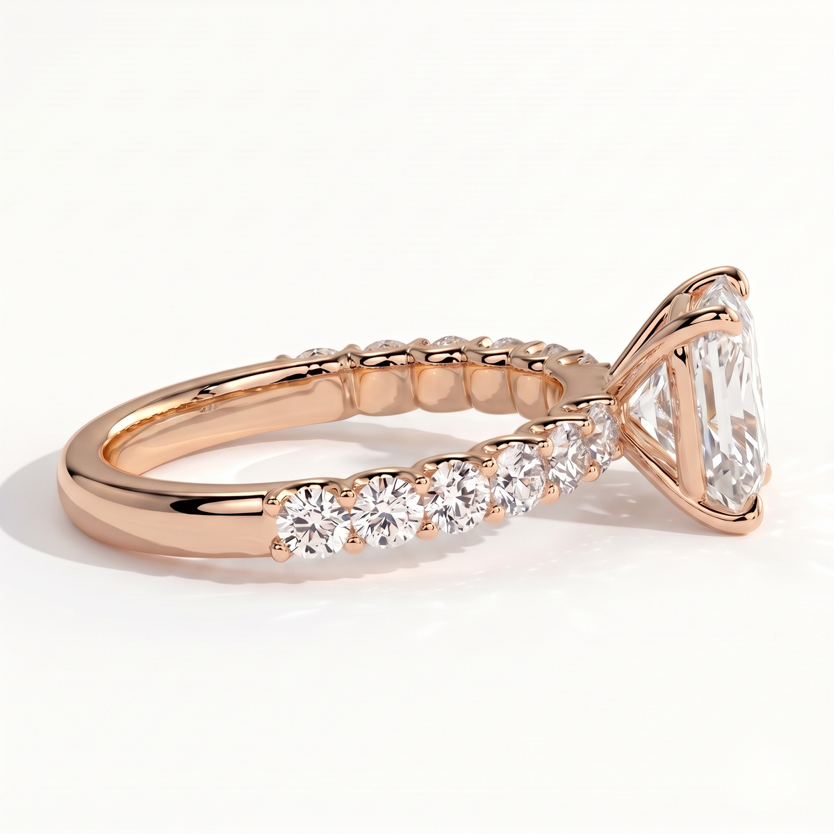 Frieda Radiant Solitaire Ring 750 Rose Gold side view 