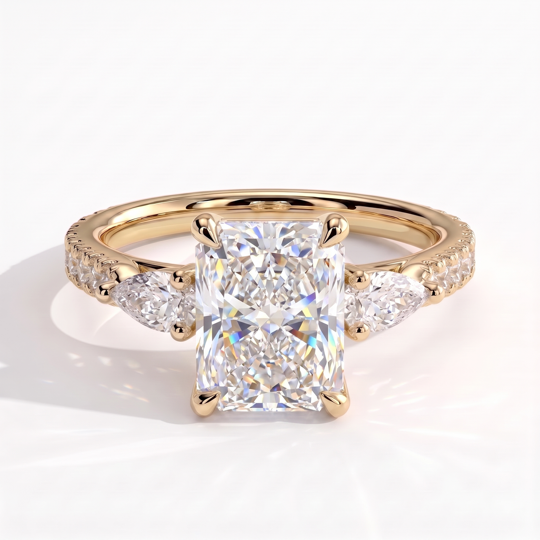 Ariadne Radiant Three Stone Ring 585 Yellow Gold front 
