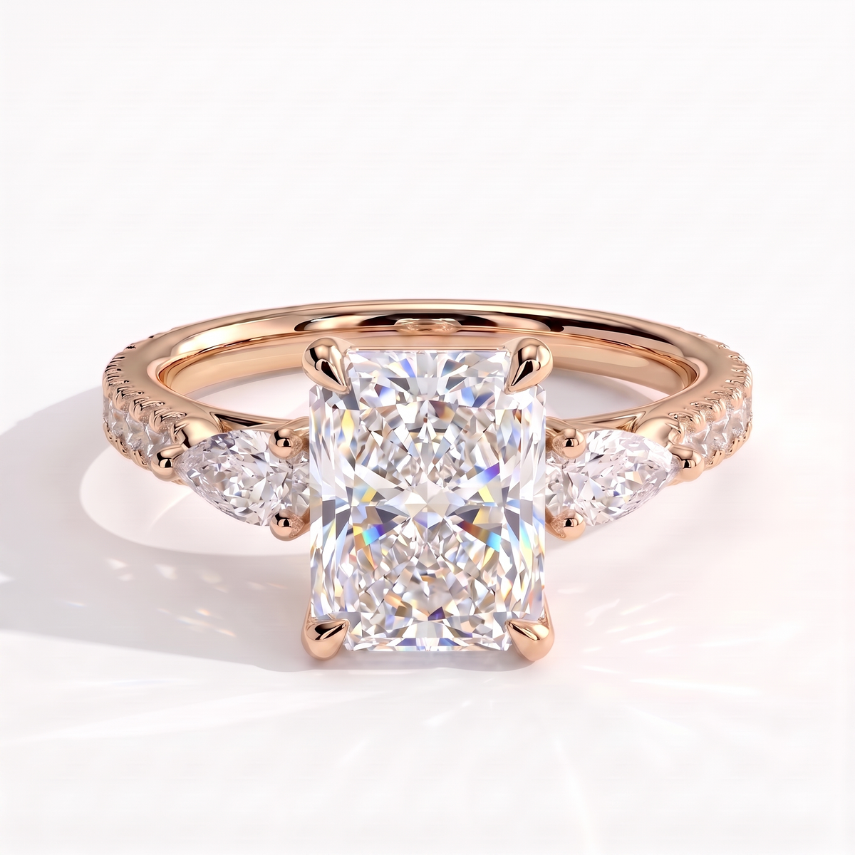 Ariadne Radiant Three Stone Ring 585 Rose Gold front 