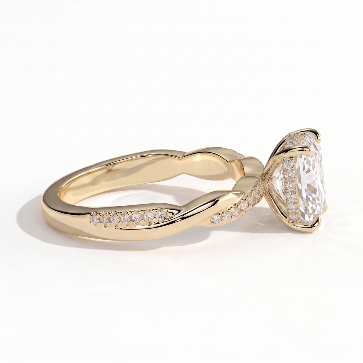 Thyra Radiant Hidden Halo Ring 585 Yellow Gold side view 
