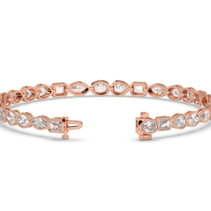 Jana Tennisarmband mit Labordiamanten in verschiedenen Formen mit Zargenfassung aus 585 Roségold, Verschluss geöffnet, Detailansicht 