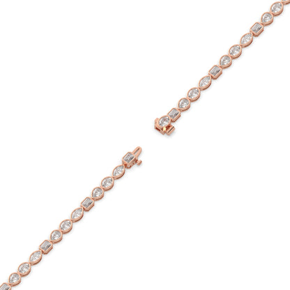 Jana Tennisarmband mit Labordiamanten in verschiedenen Formen mit Zargenfassung aus 585 Roségold, volle Länge, Diagonalansicht 