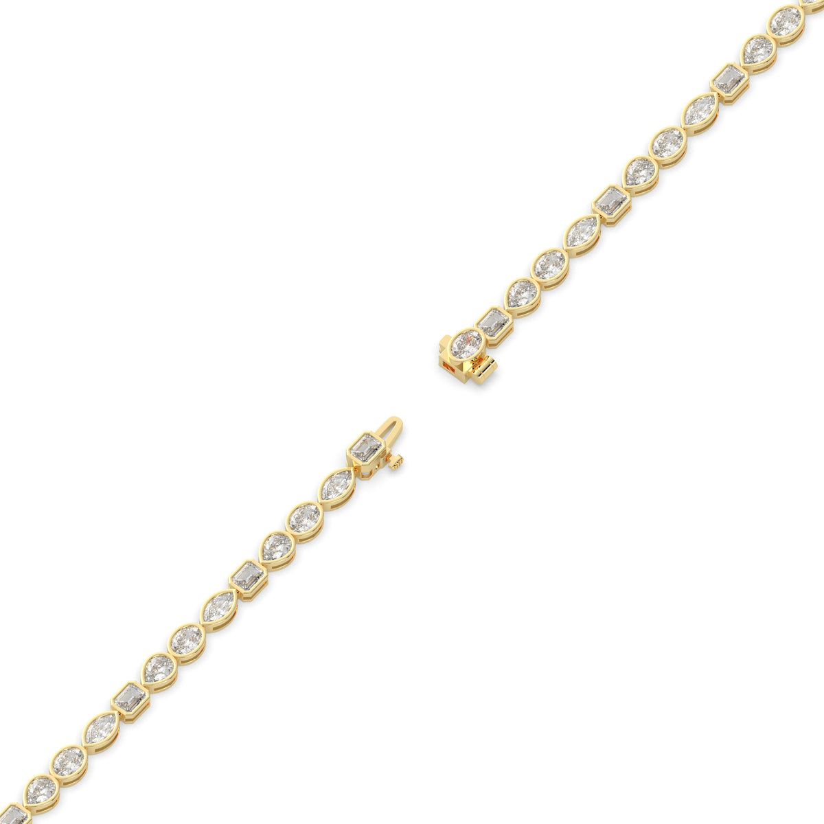 Jana Tennisarmband mit Labordiamanten in verschiedenen Formen mit Zargenfassung aus 585 Gelbgold, volle Länge, Diagonalansicht 