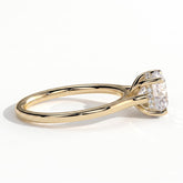 Round lab-grown diamond solitaire engagement ring in 14K (585) yellow gold, detail view 