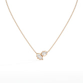 Maëlle Toi-et-Moi-Halskette mit Labordiamanten im Marquise- und Tropfenschliff aus 585 Roségold, Vorderansicht 