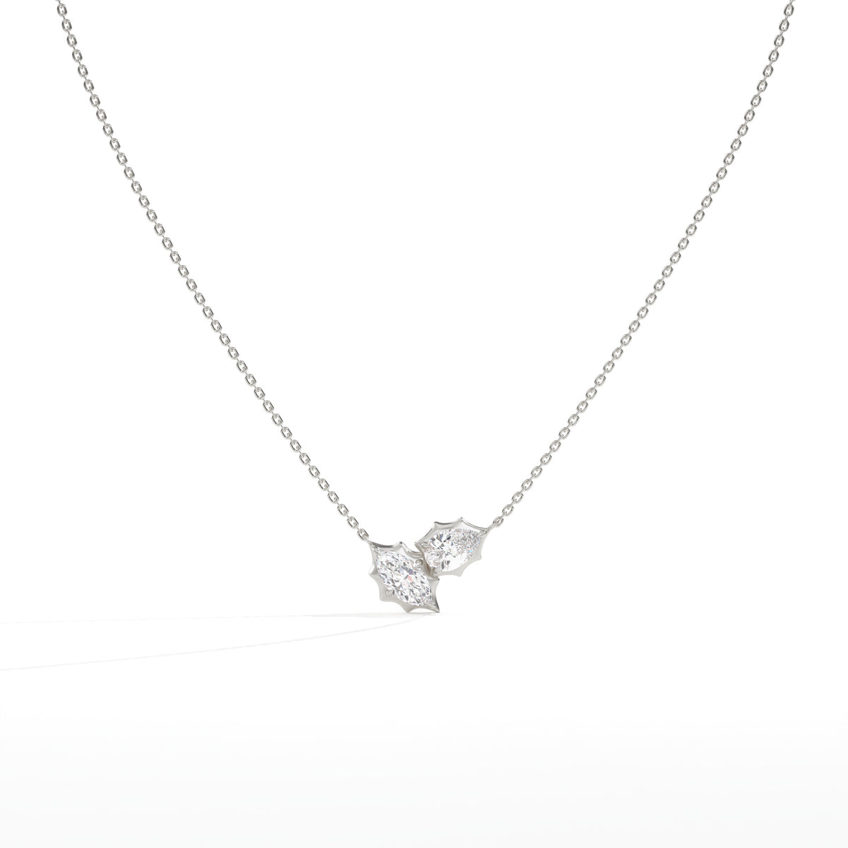 Maëlle Toi-et-Moi-Halskette mit Labordiamanten im Marquise- und Tropfenschliff aus 585 Weißgold, Vorderansicht 