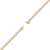 Magda Tennisarmband mit Labordiamanten im Ovalschliff mit Zargenfassung aus 585 Gelbgold, volle Länge, Diagonalansicht 