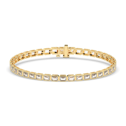 Noa Tennisarmband mit Labordiamanten im Smaragdschliff mit Zargenfassung aus 585 Gelbgold, Vorderansicht 