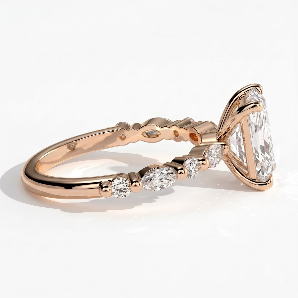 Pear lab-grown diamond halo engagement ring in 18K (750) rose gold, detail view 