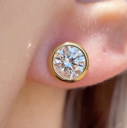 Cleo Round Stud Earring