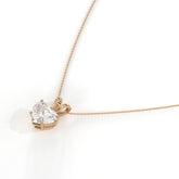 Yara Solitär-Halskette mit herzförmigem Labordiamanten aus 585 Roségold, Seitenansicht 