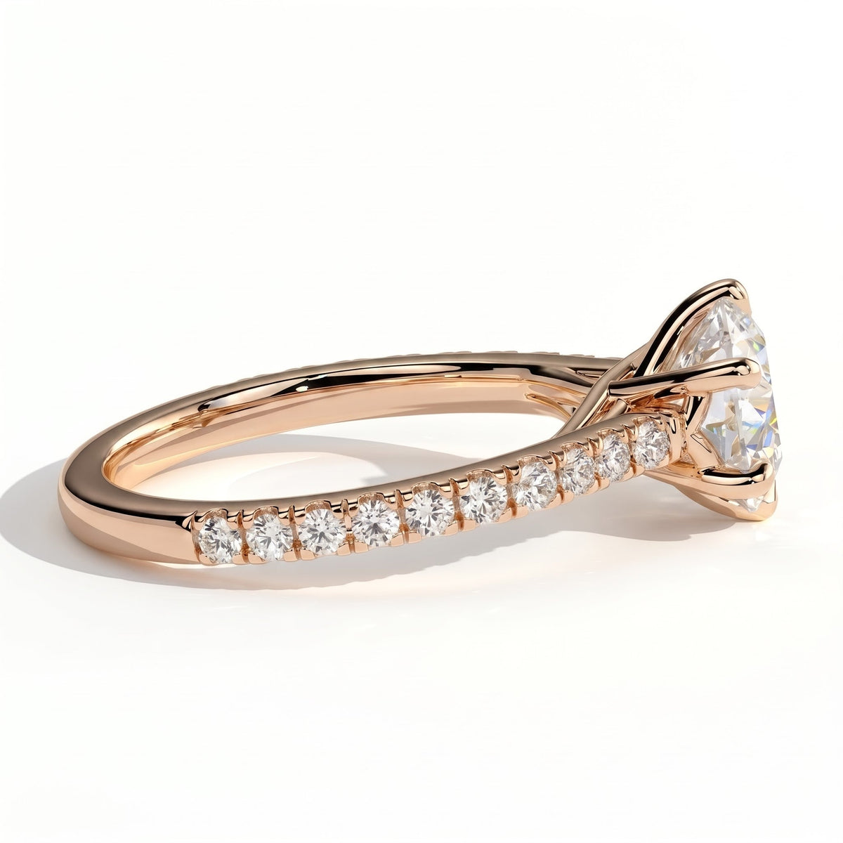 Round lab-grown diamond halo engagement ring in 14K (585) rose gold, detail view 