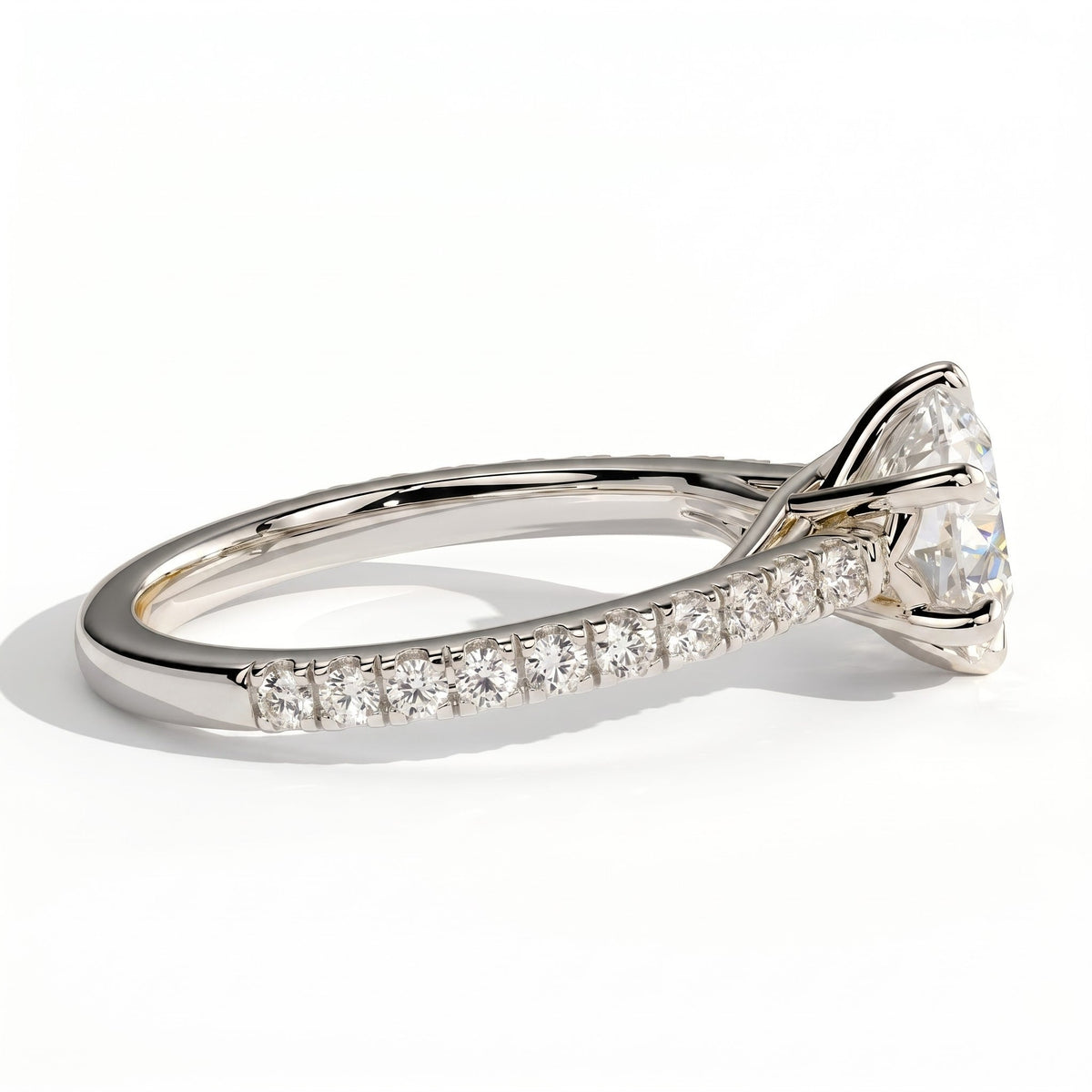 Round lab-grown diamond halo engagement ring in 14K (585) white gold, detail view 