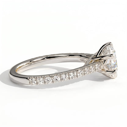 Round lab-grown diamond halo engagement ring in 18K (750) white gold, detail view 